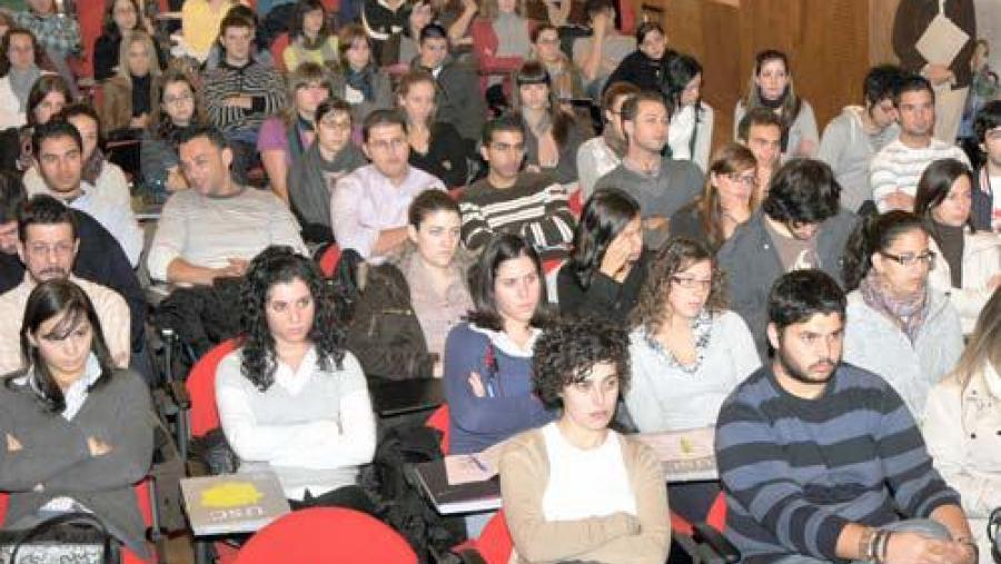 Na sede da Real Academia Galega de Ciencias congregouse numeroso público para seguir as xornadas Na sede da Real Academia Galega de Ciencias congregouse numeroso público para seguir as xornadas