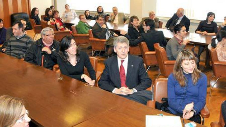 Ao acto asistiu un nutrido grupo de compañeiros e amigos