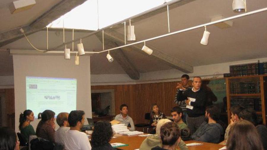 Remata o labor dos bolseiros de Sostibilidade, Participación e Integración Universitaria nos centros docentes Remata o labor dos bolseiros de Sostibilidade, Participación e Integración Universitaria nos centros docentes