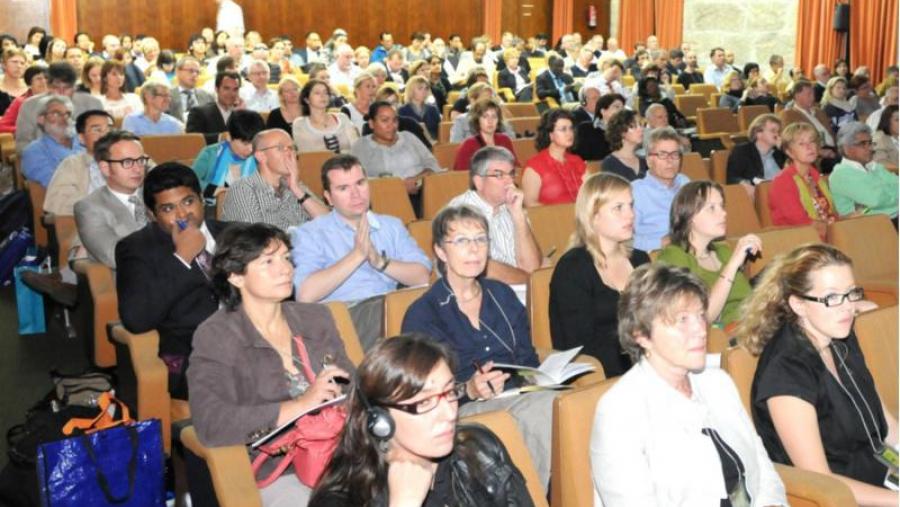 Asisten ao congreso 750 profesionais procedentes de 40 países Asisten ao congreso 750 profesionais procedentes de 40 países