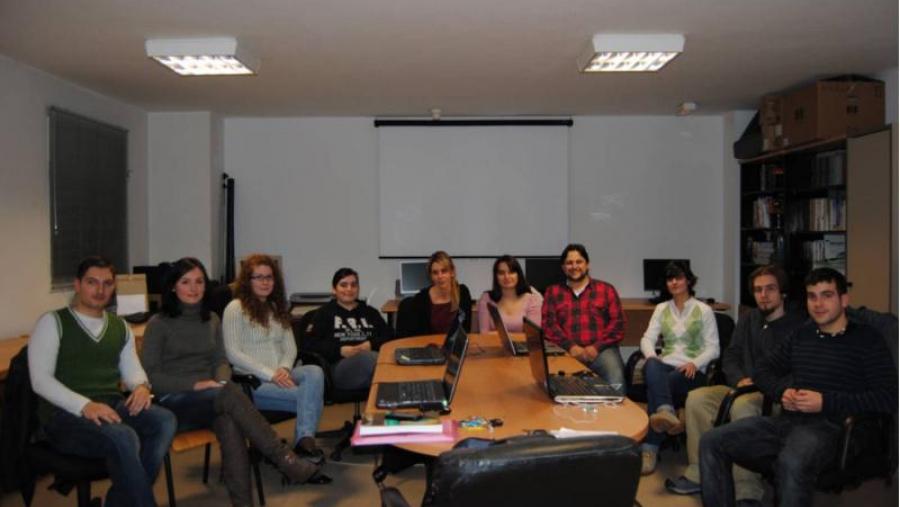 O equipo da Aula TIC Pemes de ADE que participa no Proxecto Dinamizadores en Lugo O equipo da Aula TIC Pemes de ADE que participa no Proxecto Dinamizadores en Lugo