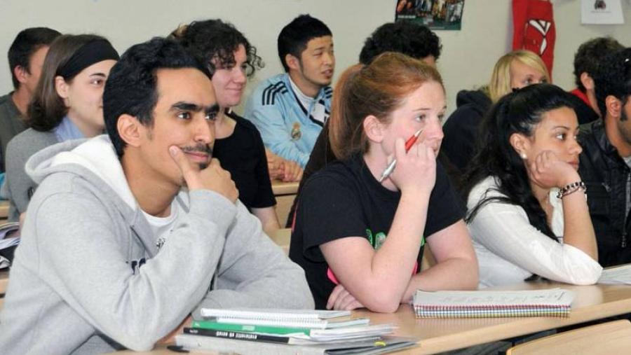Estudantes estranxeiros nunha clase da USC Estudantes estranxeiros nunha clase da USC