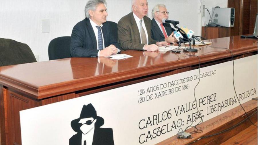 Francisco López, Juan Casares e Carlos Valle no acto celebrado en Medicina Francisco López, Juan Casares e Carlos Valle no acto celebrado en Medicina