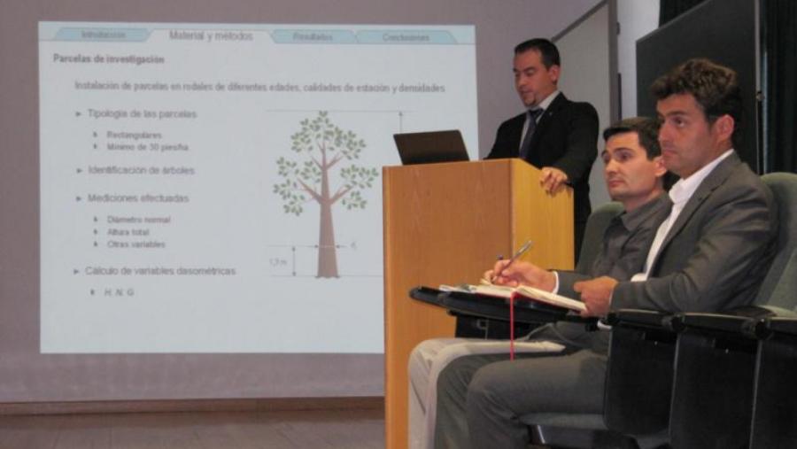 Esteban Gómez defendeu a súa tese na Escola Politécnica Superior de Lugo Esteban Gómez defendeu a súa tese na Escola Politécnica Superior de Lugo