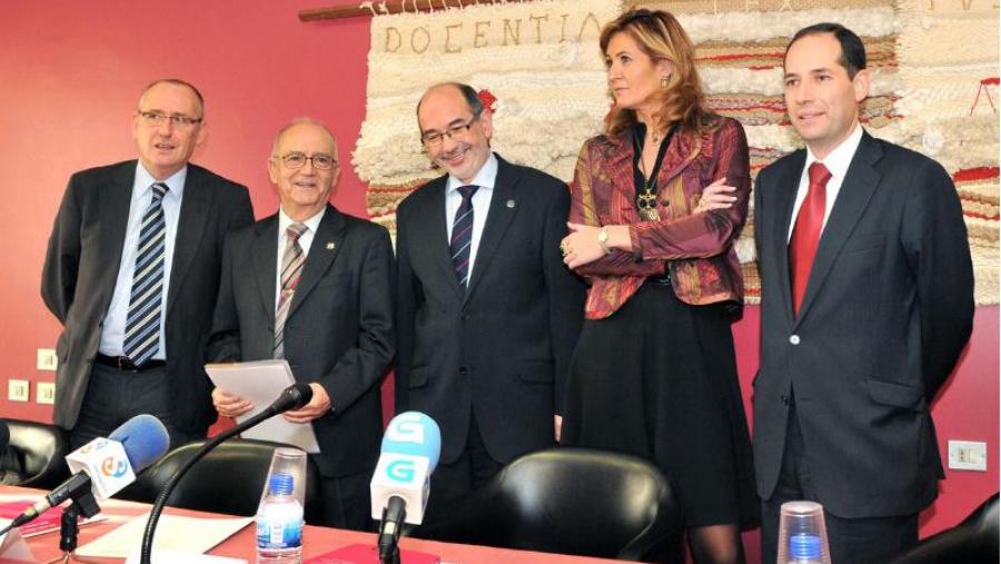 De esquerda a dereita, Juan Blanco, Francisco Puy, Francisco Durán, Raquel Castillejo e Luis Míguez De esquerda a dereita, Juan Blanco, Francisco Puy, Francisco Durán, Raquel Castillejo e Luis Míguez