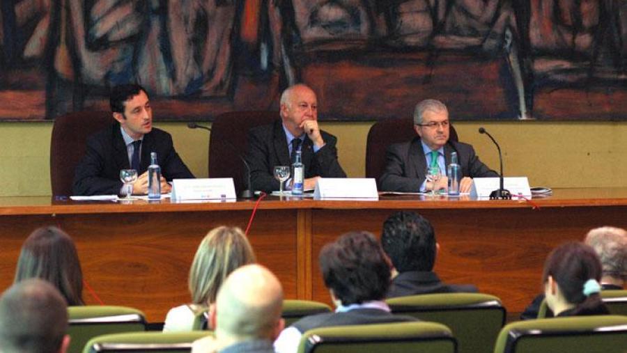De esquerda a dereita, Javier Aguilera, Juan Casares e José Luis Antuña De esquerda a dereita, Javier Aguilera, Juan Casares e José Luis Antuña