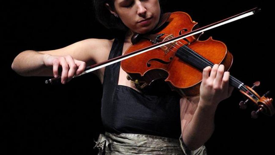 A intérprete de viola Inés Picado actúa o martes 17 en Lugo dentro do ciclo 'Músicas a carón da Mosqueira' A intérprete de viola Inés Picado actúa o martes 17 en Lugo dentro do ciclo 'Músicas a carón da Mosqueira'