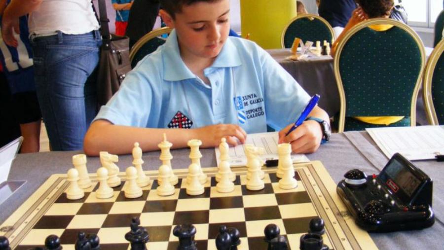 O xadrecista do Club USC Martín Pena Varela, terceiro no Campionato de España s-10 O xadrecista do Club USC Martín Pena Varela, terceiro no Campionato de España s-10