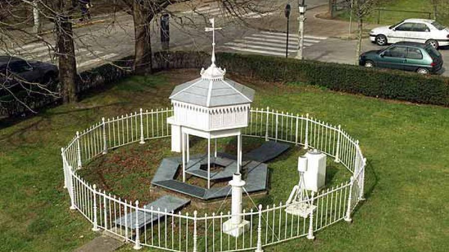 Garita meteorolóxica do Observatorio Astronómico Ramón María Aller da USC Garita meteorolóxica do Observatorio Astronómico Ramón María Aller da USC