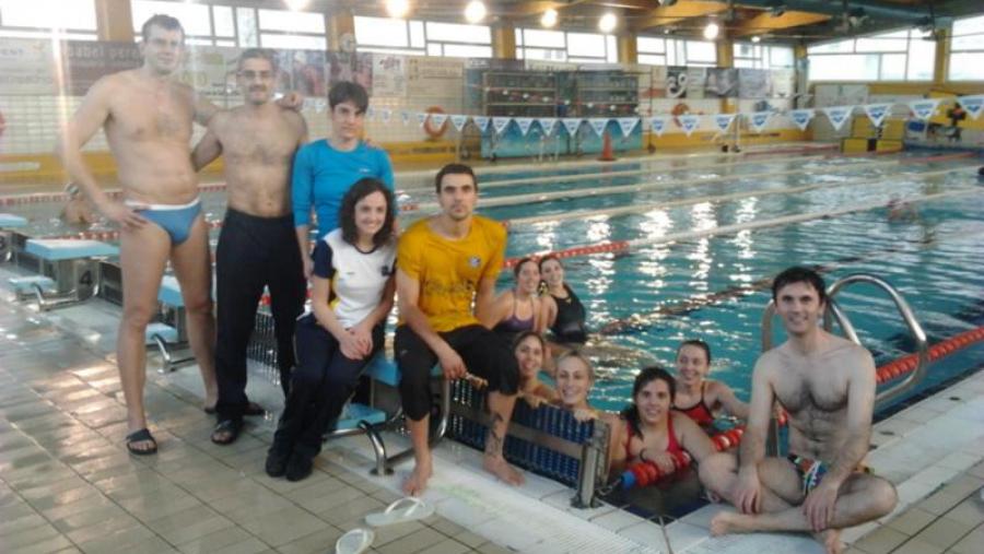 Foto de grupo do equipo de natación da USC Foto de grupo do equipo de natación da USC
