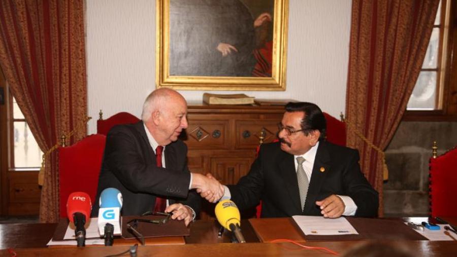 A USC e a Universidade Nacional ‘San Luis Gonzaga’ de Ica cooperarán nos ámbitos cultural, científico e pedagóxico A USC e a Universidade Nacional ‘San Luis Gonzaga’ de Ica cooperarán nos ámbitos cultural, científico e pedagóxico