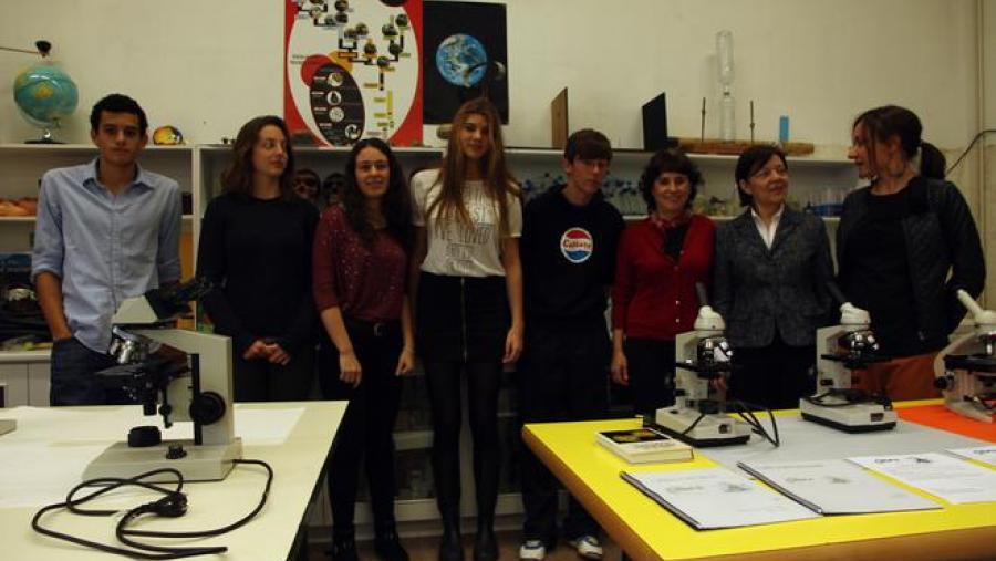 O proxecto da USC ‘Unha cebra na auga’ permite que estudantes de secundaria de Galicia logren a reprodución de peixes na aula O proxecto da USC ‘Unha cebra na auga’ permite que estudantes de secundaria de Galicia logren a reprodución de peixes na aula