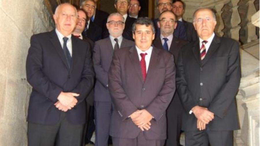 Refórzase a alianza entre universidades galegas e portuguesas para acadar maior desenvolvemento na eurorrexión Refórzase a alianza entre universidades galegas e portuguesas para acadar maior desenvolvemento na eurorrexión