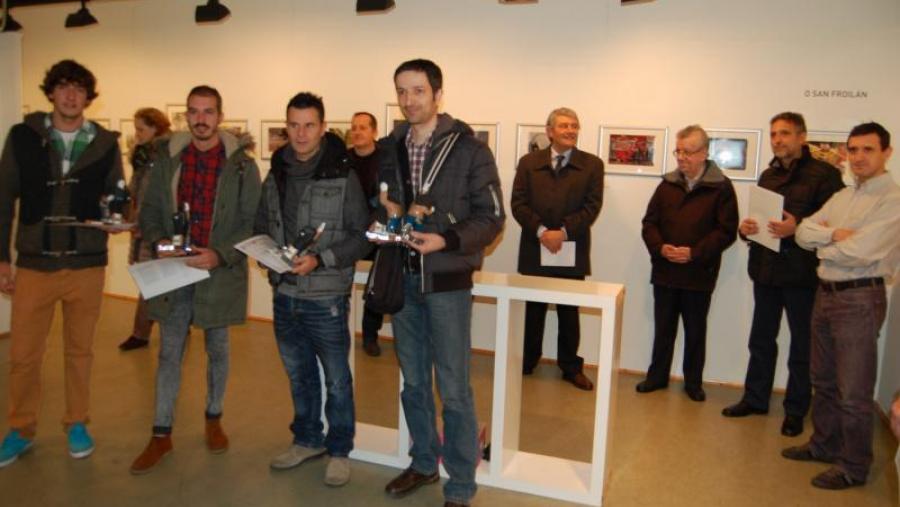 Os galardoados no XIX Maratón Fotográfico do Campus de Lugo, na apertura da exposición na Facultade de Veterinaria Os galardoados no XIX Maratón Fotográfico do Campus de Lugo, na apertura da exposición na Facultade de Veterinaria