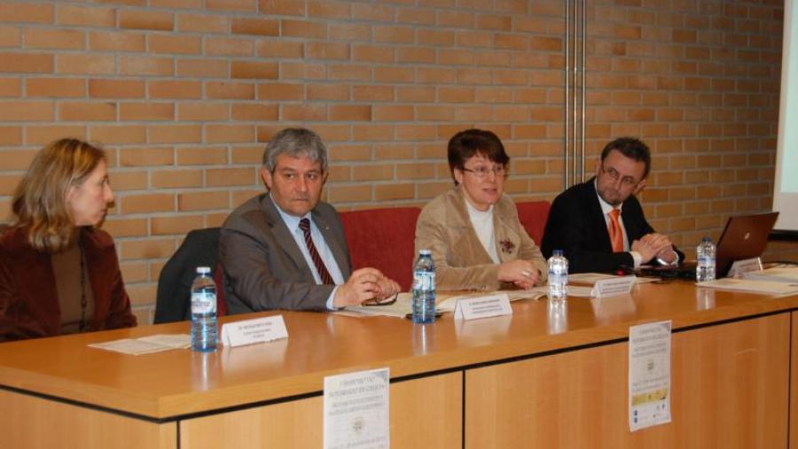 Natalia Nieto, Pedro Garía Herradón, Mª Isabel González e Gonzalo Fernández, na apertura do simposio Natalia Nieto, Pedro Garía Herradón, Mª Isabel González e Gonzalo Fernández, na apertura do simposio