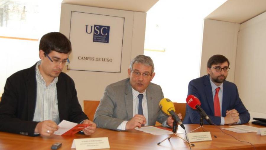 Mario Outeiro, Pedro García Herradón e Fernando Suárez, na presentación do X Curso de Primavera da USC Mario Outeiro, Pedro García Herradón e Fernando Suárez, na presentación do X Curso de Primavera da USC