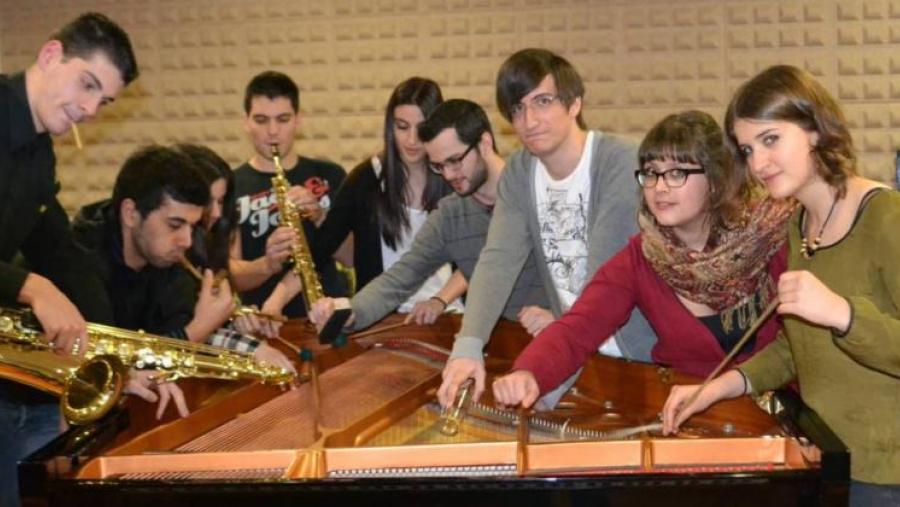 Compoñentes da agrupación de música contmporánea do CSM da Coruña Ensemble Ixor Compoñentes da agrupación de música contmporánea do CSM da Coruña Ensemble Ixor