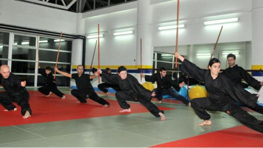 A Área de Deportes da USC oferta numerosas actividades deportivas durante todo o ano A Área de Deportes da USC oferta numerosas actividades deportivas durante todo o ano
