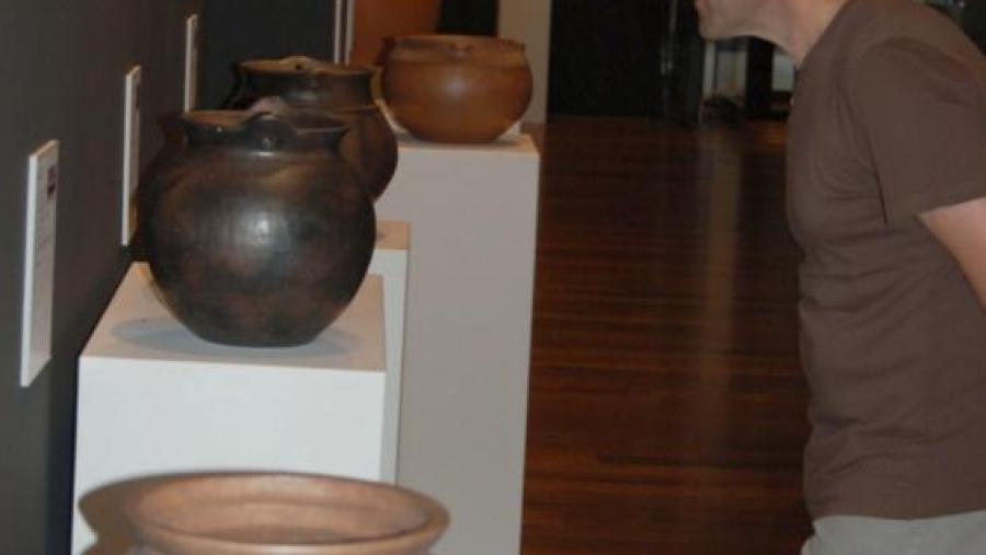 A exposición ‘A cerámica castrexa en Galicia’ abre as súas portas este mércores no Colexio de Fonseca A exposición ‘A cerámica castrexa en Galicia’ abre as súas portas este mércores no Colexio de Fonseca
