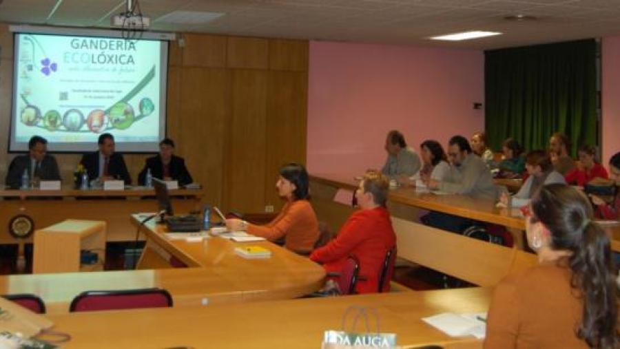 Sesión inaugural das xornadas 'Gandería ecolóxica, unha alternativa de futuro', en Veterinaria Sesión inaugural das xornadas 'Gandería ecolóxica, unha alternativa de futuro', en Veterinaria