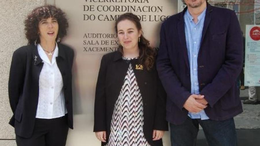 Sabela Lois Lugilde, entre Mª Paz Ondina e Adolfo Outeiro, na Casa do Saber da USC Sabela Lois Lugilde, entre Mª Paz Ondina e Adolfo Outeiro, na Casa do Saber da USC
