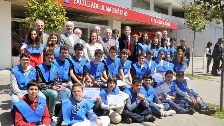 A sétima promoción de Estalmat-Galicia recibiu os seus diplomas o sábado pasado (Foto: Santi Alvite) A sétima promoción de Estalmat-Galicia recibiu os seus diplomas o sábado pasado (Foto: Santi Alvite)