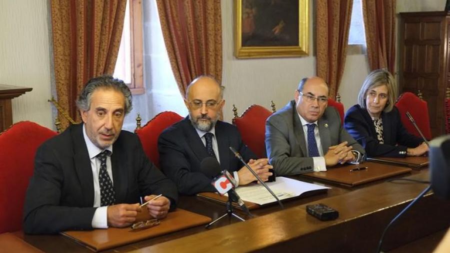 Alumnado de Farmacia da USC realizará prácticas nas cooperativas COFAGA e COFANO Alumnado de Farmacia da USC realizará prácticas nas cooperativas COFAGA e COFANO