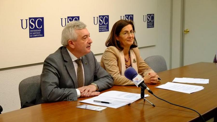 Juan Viaño e Dolores Álvarez, no acto de presentación de Mentoring na Sala de Prensa. Foto: Servimav Juan Viaño e Dolores Álvarez, no acto de presentación de Mentoring na Sala de Prensa. Foto: Servimav