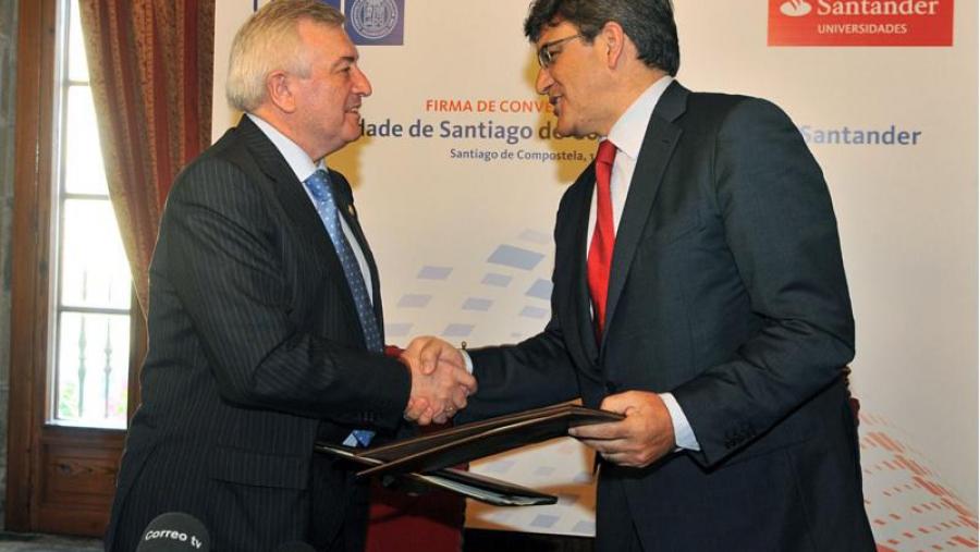 Juan Viaño e Jose Antonio Álvarez durante o acto de sinatura. Foto: Santi Alvite Juan Viaño e Jose Antonio Álvarez durante o acto de sinatura. Foto: Santi Alvite