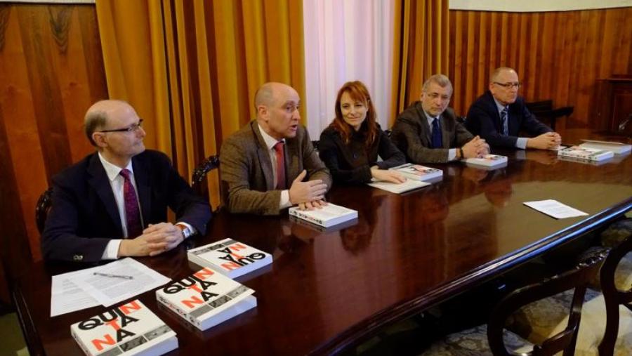 A revista Quintana dedica o seu novo número a escenarios e imaxes entre o liberalismo e a modernidade A revista Quintana dedica o seu novo número a escenarios e imaxes entre o liberalismo e a modernidade