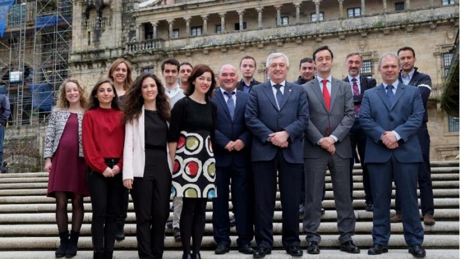 Os dous equipos gañadores recolleron o seu galardón este xoves en San Xerome. Foto: Servimav-USC Os dous equipos gañadores recolleron o seu galardón este xoves en San Xerome. Foto: Servimav-USC