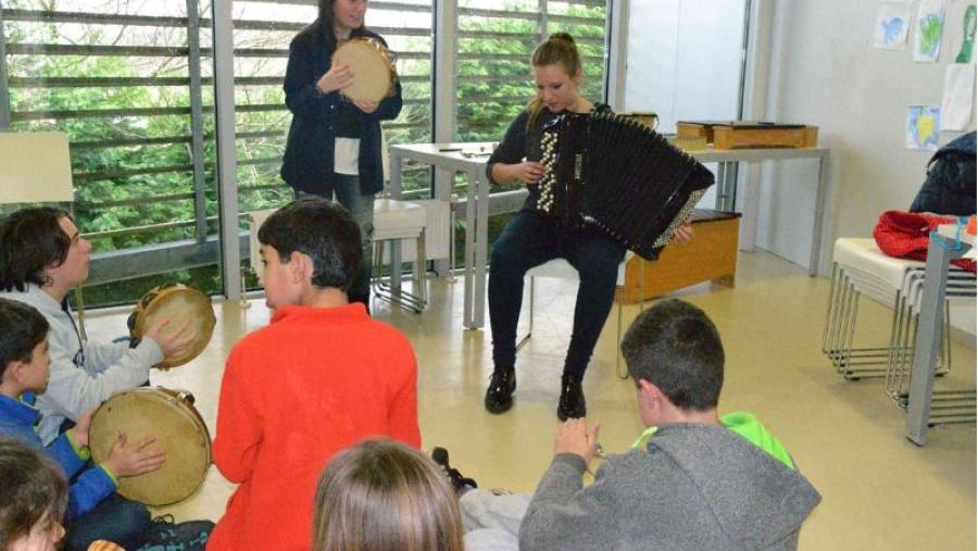 Rematou a primeira edición do proxecto ‘Unión de Canles Sociais’, con obradoiros de música para nenos e nenas de Villestro Rematou a primeira edición do proxecto ‘Unión de Canles Sociais’, con obradoiros de música para nenos e nenas de Villestro
