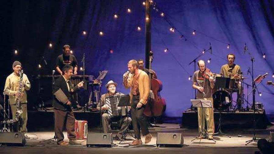 Banda Crebinsky, nunha actuación Banda Crebinsky, nunha actuación