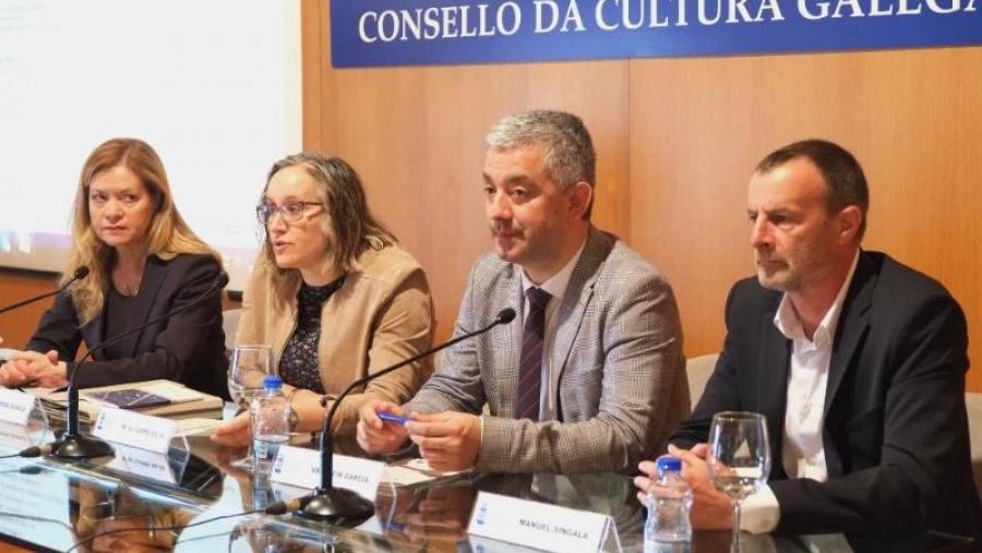 De dereita a esquerda, Núñez Singala, Valentín García, Carme Silva e Teresa Zanola (Foto: SERVIMAV-USC) De dereita a esquerda, Núñez Singala, Valentín García, Carme Silva e Teresa Zanola (Foto: SERVIMAV-USC)