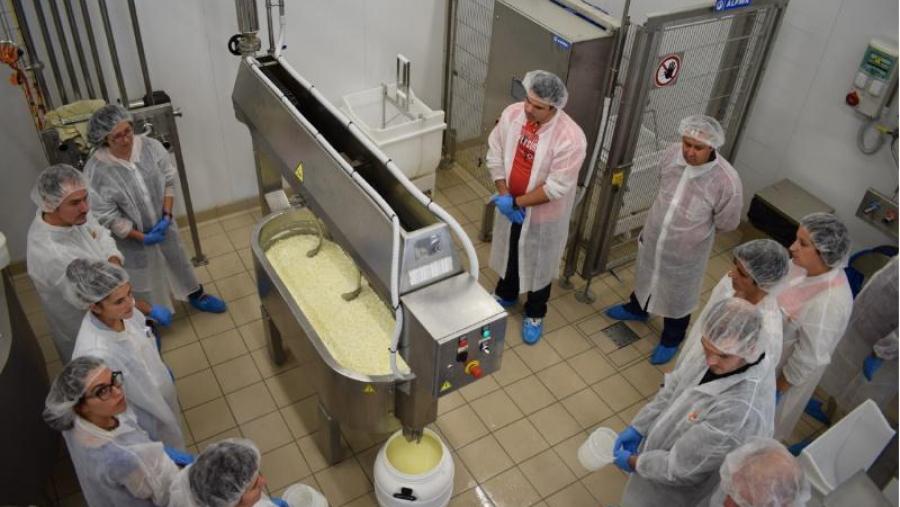 Participantes no obradoiro de produtos lácteos ecolóxicos na APlGA Participantes no obradoiro de produtos lácteos ecolóxicos na APlGA