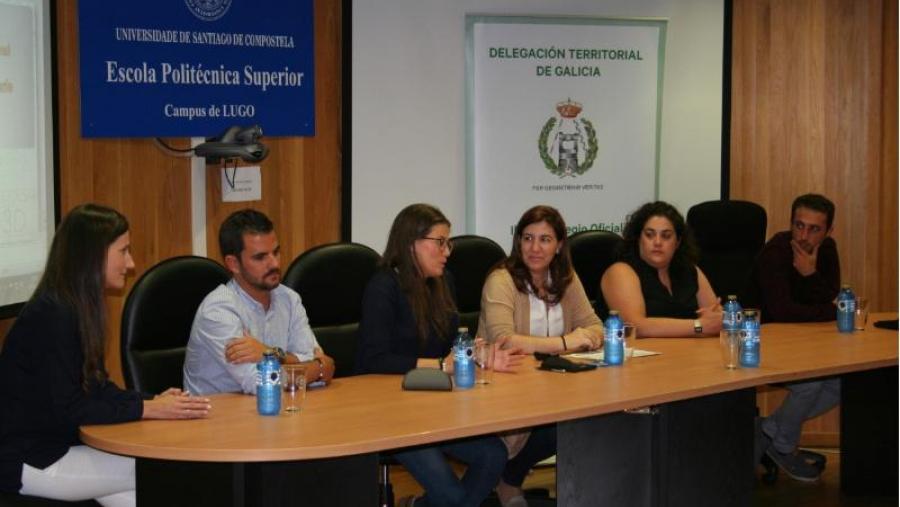 María Iniesto, no centro da imaxe, con relatores da xornada académica e profesional desenvolvida na EPS María Iniesto, no centro da imaxe, con relatores da xornada académica e profesional desenvolvida na EPS