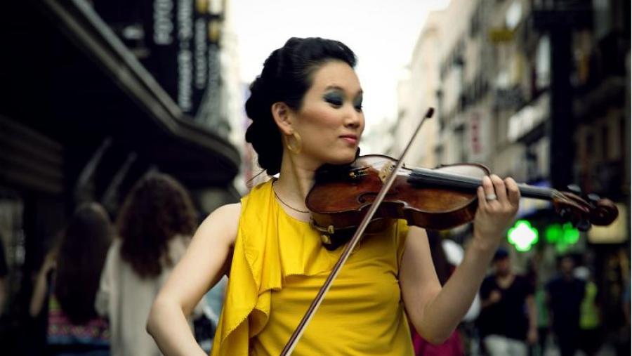 Maureen Choi, co seu violín Maureen Choi, co seu violín