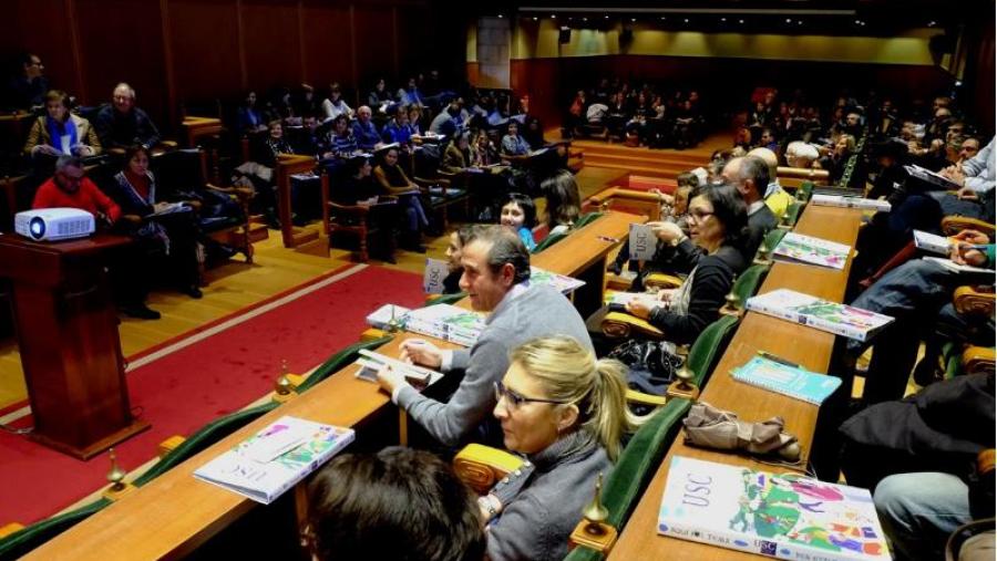 Os centros de ensino medio de Galicia coñeceron na USC as cuestións de interese para o futuro alumnado universitario Os centros de ensino medio de Galicia coñeceron na USC as cuestións de interese para o futuro alumnado universitario