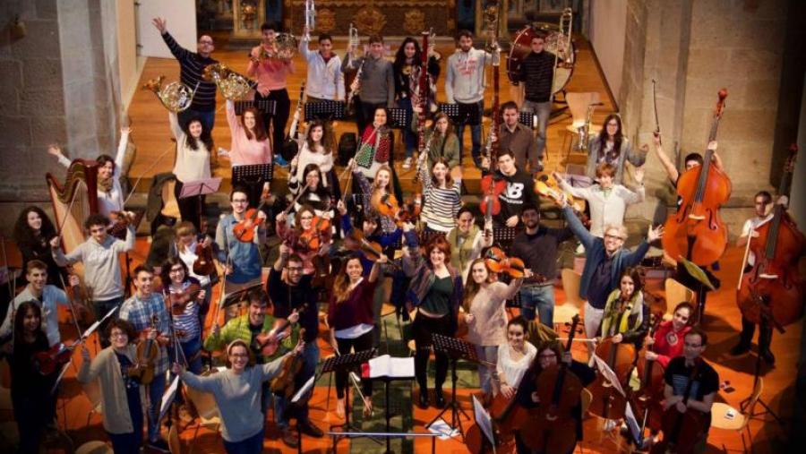 Dobre concerto da Orquestra Universitaria nas Xornadas de Música Contemporánea co seu ‘camiño de melodías’ Dobre concerto da Orquestra Universitaria nas Xornadas de Música Contemporánea co seu ‘camiño de melodías’