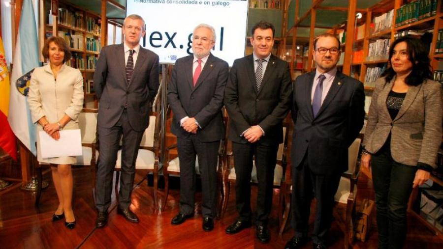De esquerda a dereita, Consuelo Ferreiro, Alfonso Ruedas, Miguel A. Santalices, Román Rodríguez, Antonio López e Mª del Mar Pereira. Foto: Parlamento de Galicia De esquerda a dereita, Consuelo Ferreiro, Alfonso Ruedas, Miguel A. Santalices, Román Rodríguez, Antonio López e Mª del Mar Pereira. Foto: Parlamento de Galicia