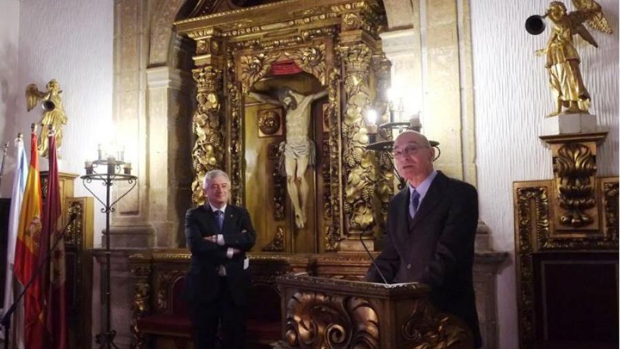 A sesión celebrouse no Salón de Graos de San Xerome. Foto: Servimav-USC A sesión celebrouse no Salón de Graos de San Xerome. Foto: Servimav-USC
