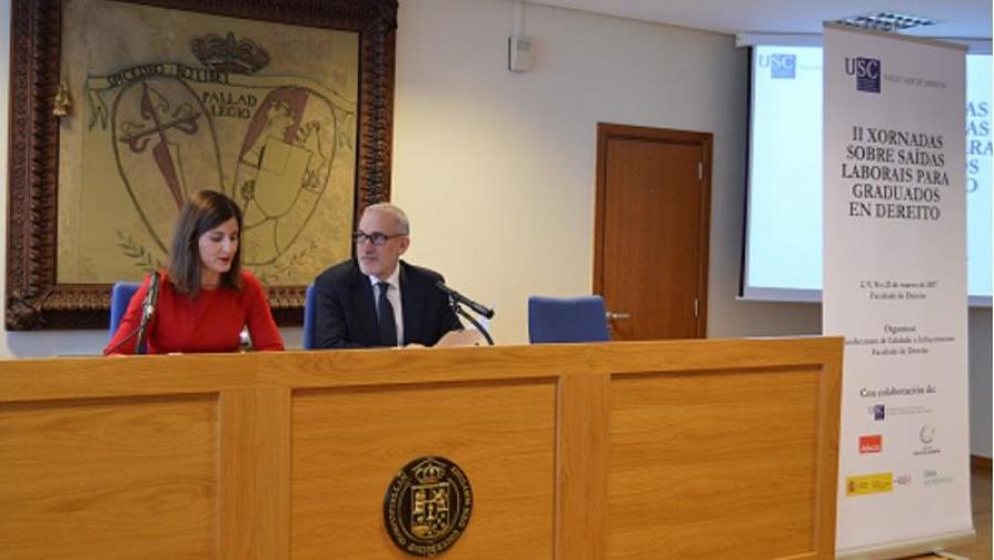 O decano da Facultade, Gumersindo Guinarte, e a vicedecana de Calidade e Infraestruturas, Marta Otero, presentaron as xornadas O decano da Facultade, Gumersindo Guinarte, e a vicedecana de Calidade e Infraestruturas, Marta Otero, presentaron as xornadas