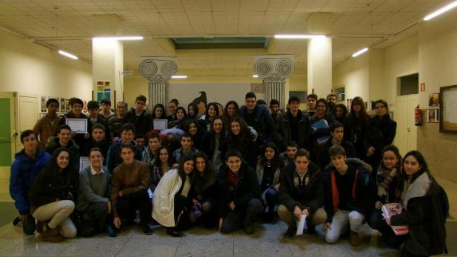 Foto de grupo dos participantes na terceira edición da Olimpíada Foto de grupo dos participantes na terceira edición da Olimpíada