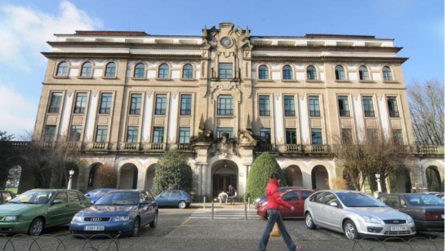 Fachada do Colexio Maior Fonseca Fachada do Colexio Maior Fonseca