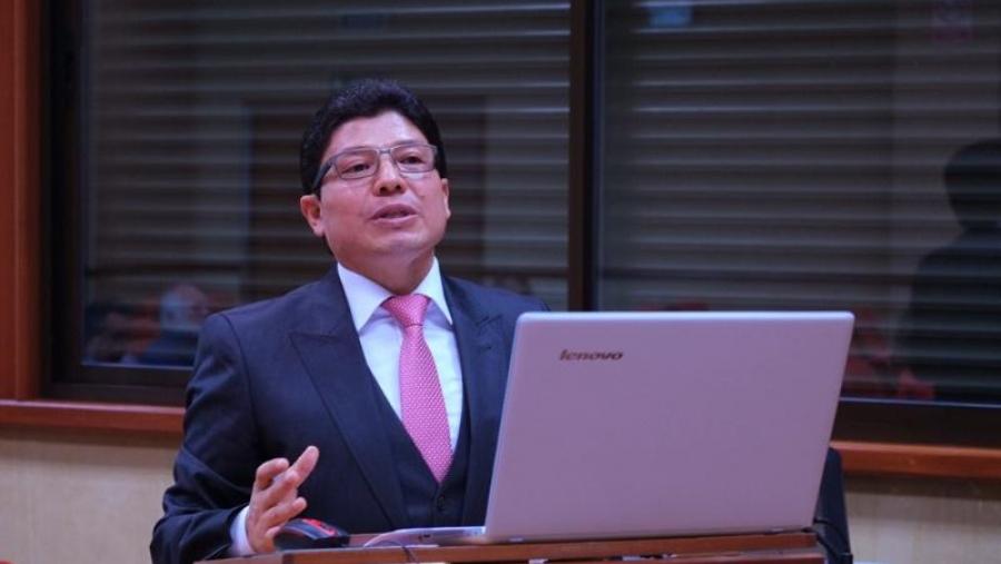 Eddy Castillo no acto de lectura da tese (Foto: SERVIMAV-USC) Eddy Castillo no acto de lectura da tese (Foto: SERVIMAV-USC)