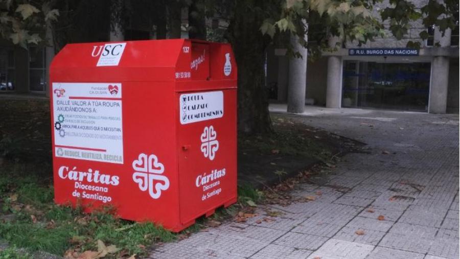 O Campus de Santiago contará con colectores de roupa de Cáritas O Campus de Santiago contará con colectores de roupa de Cáritas