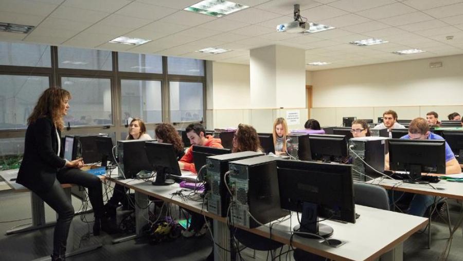 Das corenta españolas, a USC ocupa a novena posición Das corenta españolas, a USC ocupa a novena posición