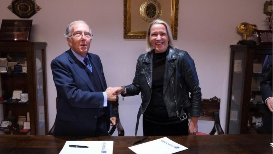 Marcelino Oreja doou a contía do XXI Premio Internacional Grupo Compostela-Xunta de Galicia a Aldeas Infantiles Marcelino Oreja doou a contía do XXI Premio Internacional Grupo Compostela-Xunta de Galicia a Aldeas Infantiles