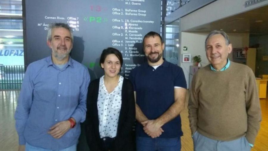 De dereita a esquerda, Francisco González, Peter Janseen, Carmen  Romero e o profesor da UDC Casto Rivadulla