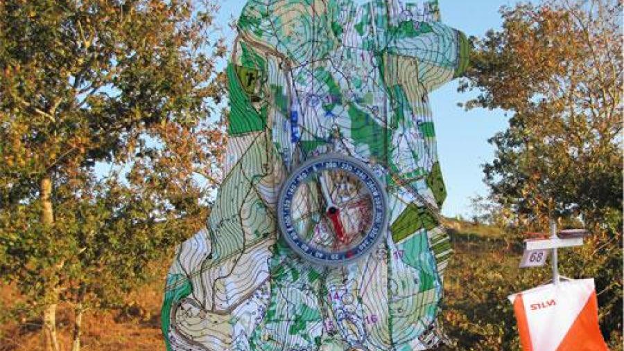 Cartel das dúas competicións de orientación que acolle este sábado o Monte Pedroso Cartel das dúas competicións de orientación que acolle este sábado o Monte Pedroso